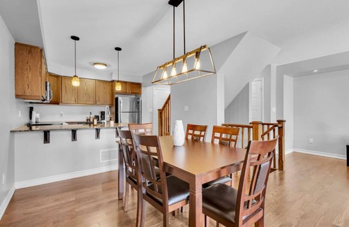 Kitchener House | Cozy 3BR Home + Parking Near Kitchener Attractions