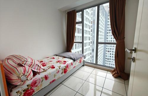 Tangerang Apartment | Cozy 3BR M-Town apt Serpong with Pool by 2ndHome