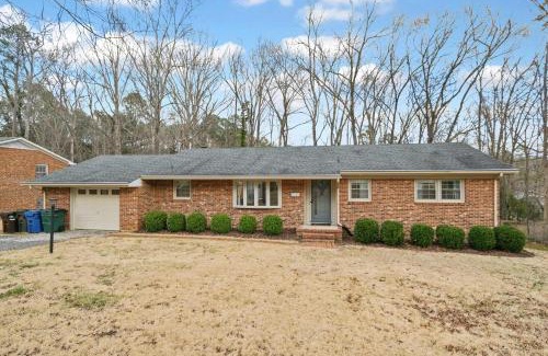 Durham House | Cozy 3BR Ranch in Durham