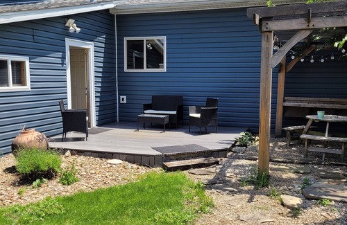 Bay View Cottage | Cozy 4 bedroom cottage with a relaxing patio