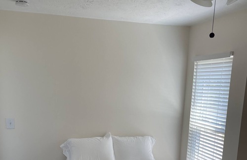 North Augusta House | Cozy 4 bedroom home with spiral staircase centrally located in North Augusta.