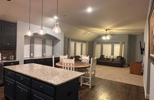 Little Elm House | Cozy 4 bedroom home with Greenbelt views in Oak Point