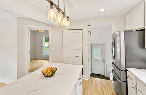 Libertyville House | Cozy 4-bedroom house in welcoming Libertyville with AC, WiFi