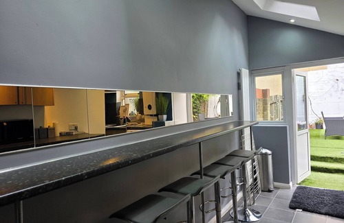 Ferndale House | Cozy 4 Bedroom House in the Heart of Brixton