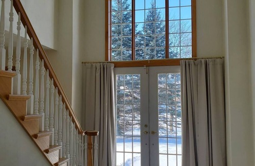Appleton Villa | Cozy 4 bedroom Luxury Villa retreat in Appleton.