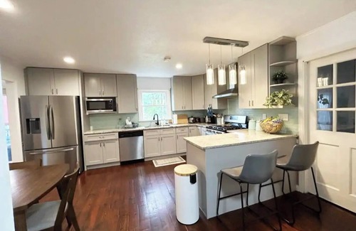 Stone Mountain House | Cozy 4-Bedroom Retreat Near Stone Mountain Park – Perfect for Family Getaways!
