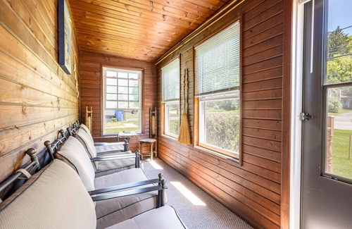 Wisconsin Dells Cabin | Cozy 4-bedroom cabin with WiFi, AC in fabulous Wisconsin Dells