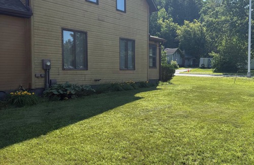 Wisconsin Dells Cabin | Cozy 4-bedroom cabin with WiFi, AC in fabulous Wisconsin Dells