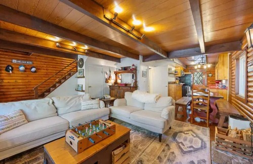 Serene Lakes House | Cozy 4 BR Cabin in North Lake Tahoe's Serene Lakes