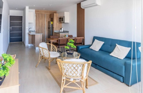 Cerritos Apartment | Cozy 4 Person Apartment, Pool & Beach Nearby!