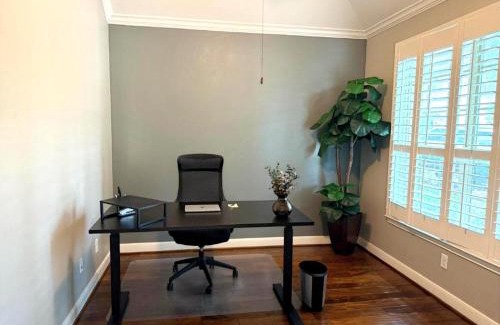 Sterling Ridge House | Cozy 4bdrm 3bath Home in The Woodlands