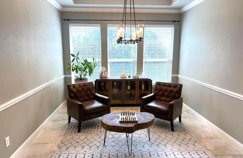 Sterling Ridge House | Cozy 4bdrm 3bath Home in The Woodlands