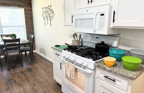 Irving House | Cozy 4BR/2BA in Irving, TX Hot Tub Game Room Near DFW Airport & Downtown