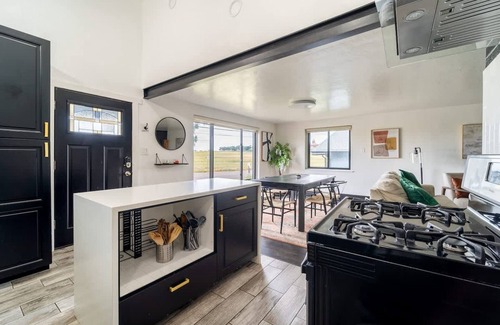 Westminster House | Cozy 4BR Retreat Hot Tub SE Westminster Charm