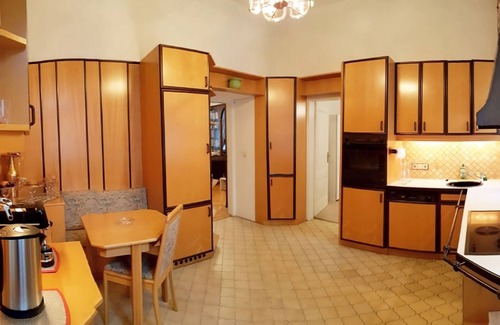 Matzleinsdorf Apartment | Cozy 4BR shared Apartment
