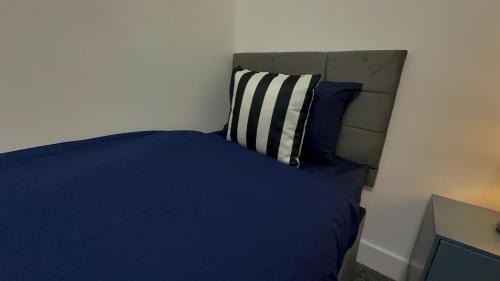 Manchester House | Cozy 5-Bed Caldecott Stays-Sleep 6