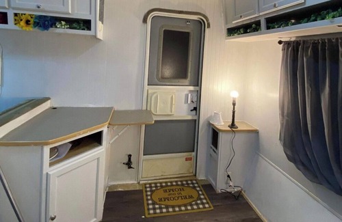 Columbus RV Rental | Cozy 5th Wheel Camper on a Wooded Site! Close to everything!