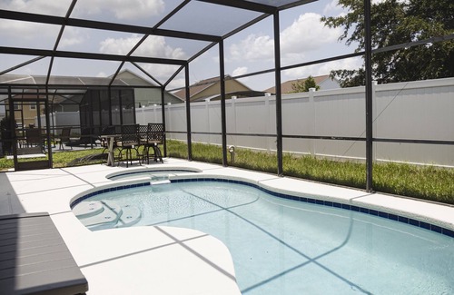 Sunset Ridge House | Cozy 6 bedroom minutes from Disney!