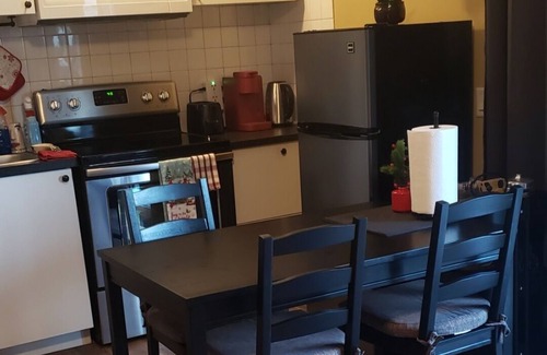 Hacienda Heights House | Cozy 600 ft guest house with amazing view up the hill in Hacienda Heights area.