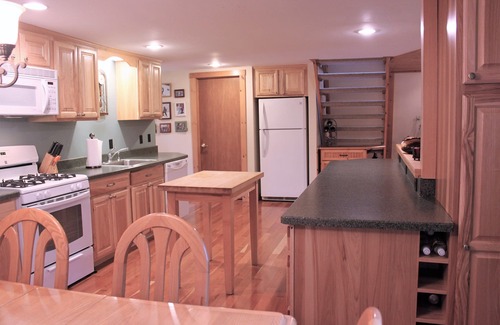 Stockbridge House | Cozy A-Frame close to skiing and on VAST Trails