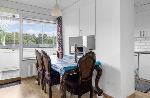 Sundbyberg Municipality Apartment | Cozy accommodation with a relaxing atmosphere One private bedroom with shared bathroom