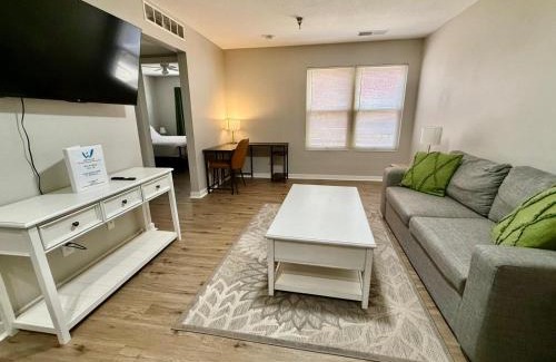 South Central Omaha Apartment | Cozy Aksarben Living-close to I-80 & WFH desk