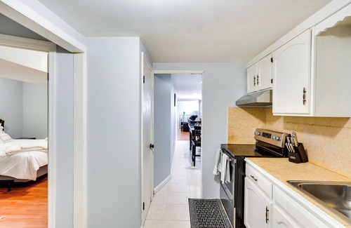 Loudonville Apartment | Cozy Albany Vacation Rental ~ 5 Mi to Downtown!