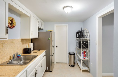 Loudonville Apartment | Cozy Albany Vacation Rental ~ 5 Mi to Downtown!