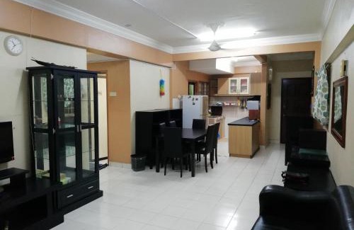 Bandar Tun Razak Apartment | Cozy Amazing Meluan Homestay Nearest LRT Cheras