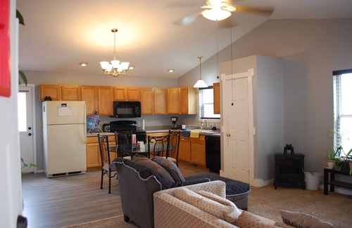 Florissant House | Cozy and affordable 3-bedroom house in the sky with great mountains views