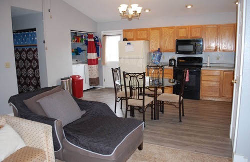 Florissant House | Cozy and affordable 3-bedroom house in the sky with great mountains views