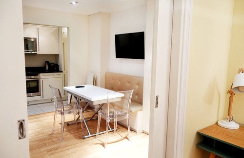 Campden Apartment | Cozy and Central 1 Bedroom Flat - Sleeps 4