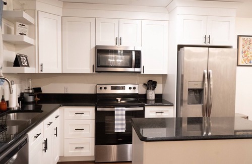 Hidden Valley House | Cozy and Charming Haven near NoDa
