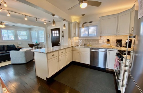 Spring Lake House | Cozy and Clean Designer Retreat Home in Spring Lake - Welcome to Esther House