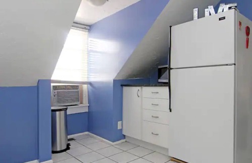 Fairpark Apartment | Cozy and Comfy in Capitol Hill