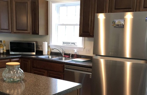 Danbury House | Cozy and convenient home, just half a mile from Ragged Mountain!!