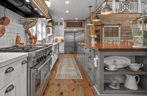 Warren Other | Cozy and Dainty 3-Bedroom Farmhouse on 5 Acres of Serene Nature