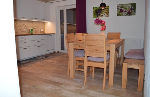 Nordheim a. Main Apartment | Cozy and ground-floor vacation apartment for 8 people (120 sqm)