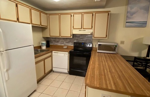 Tallahassee House | Cozy and just upgraded Townhouse Near Parks, lakes, trails and Universities