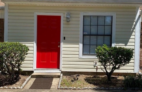 Tallahassee House | Cozy and just upgraded Townhouse Near Parks, lakes, trails and Universities