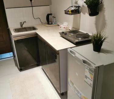 Al Kura Apartment | Cozy and modern