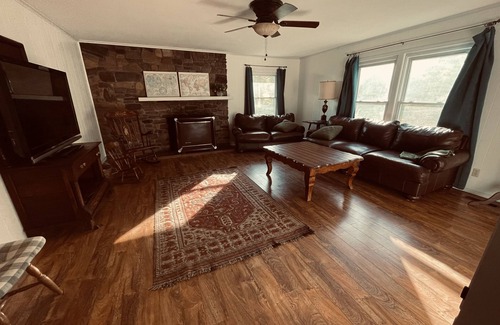 Pelsor Other | Cozy and private family farmhouse nestled near the Ozark National Forest