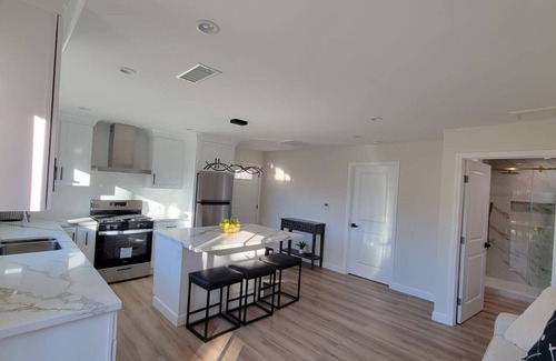 Simi Valley Apartment | Cozy and private Tranquil Getaway