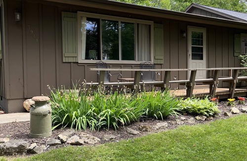 Sturgeon Bay House | Cozy and Quiet Door County Cottage minutes from Sturgeon Bay
