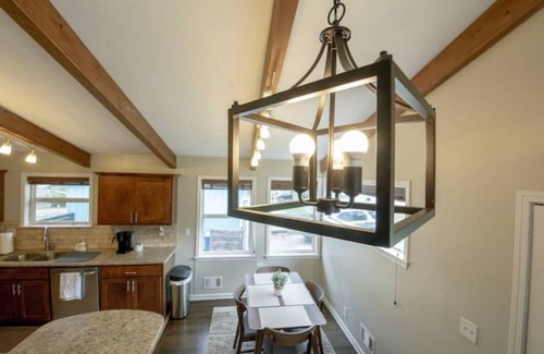 Prairie Village House | Cozy and Quiet 3 BR, 2 BA Home in Prairie Village - Pet Friendly