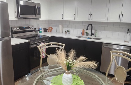 Calgary Apartment | Cozy and Well-Furnished 2-Bedroom Basement Suite in North Calgary