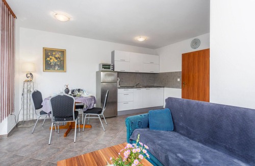 Sveti Vid-Miholjice Apartment | Cozy apartment in Sveti Vid-Miholjice