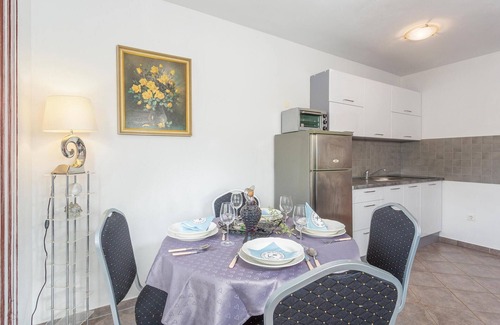 Sveti Vid-Miholjice Apartment | Cozy apartment in Sveti Vid-Miholjice
