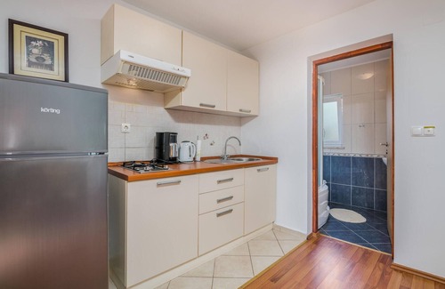 Malinska-Dubasnica Apartment | Cozy apartment in Malinska Dubasnica