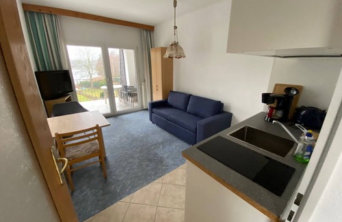 Dagow Apartment | Cozy apartment with direct lake view from the balcony and lake access